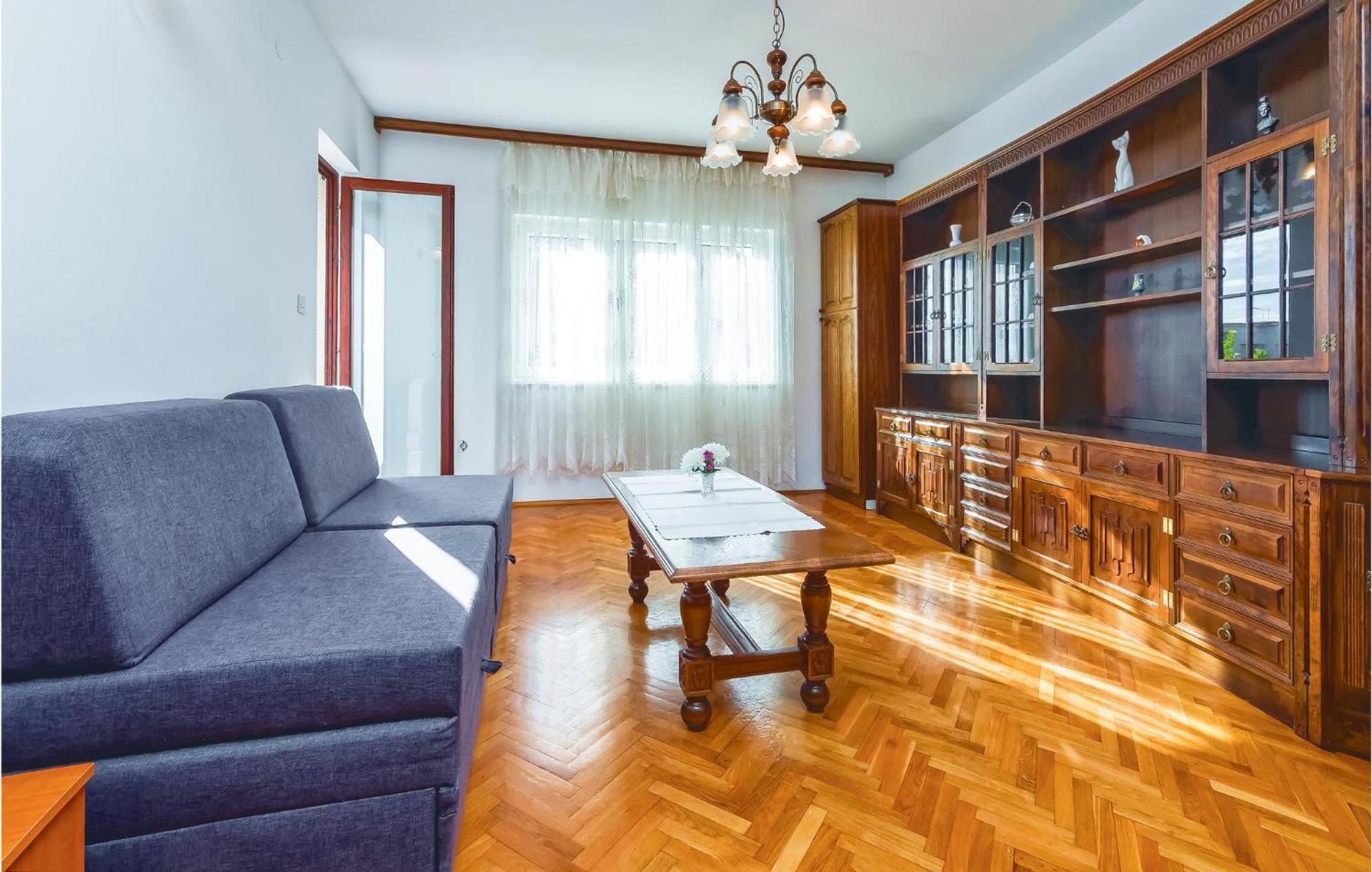 Lovely Apartment In Podstrana With Kitchen Экстерьер фото